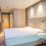 酒店 Park By Radisson 4*
